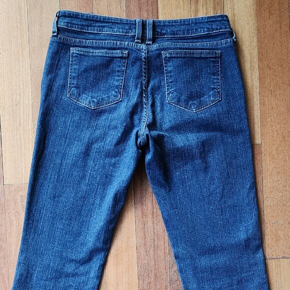 Garnet Hill Medium Wash Boot Cut Jeans Size 6 - Picture 12 of 16